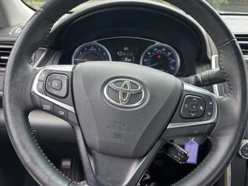 Used 2015 Toyota Camry XLE FWD image 40
