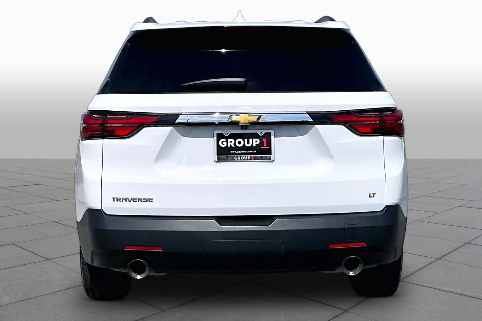 Used 2023 Chevrolet Traverse LT FWD image 8