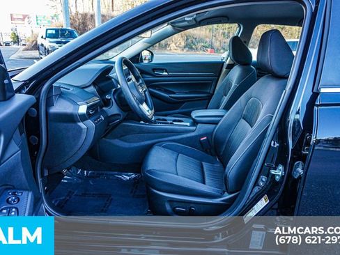 Used 2025 Nissan Altima 2.5 SV image 19