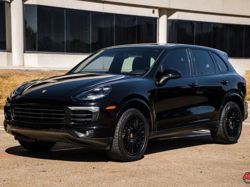 Used 2018 Porsche Cayenne Platinum Edition image 7