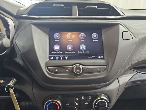 Used 2021 Chevrolet TrailBlazer LS image 25