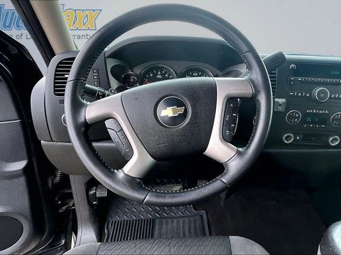Used 2009 Chevrolet Silverado 1500 LT w/ Power Pack Plus AWD/4WD image 13