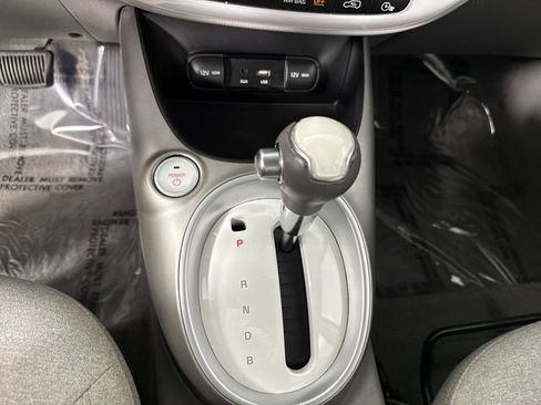 Used 2017 Kia Soul EV FWD image 18