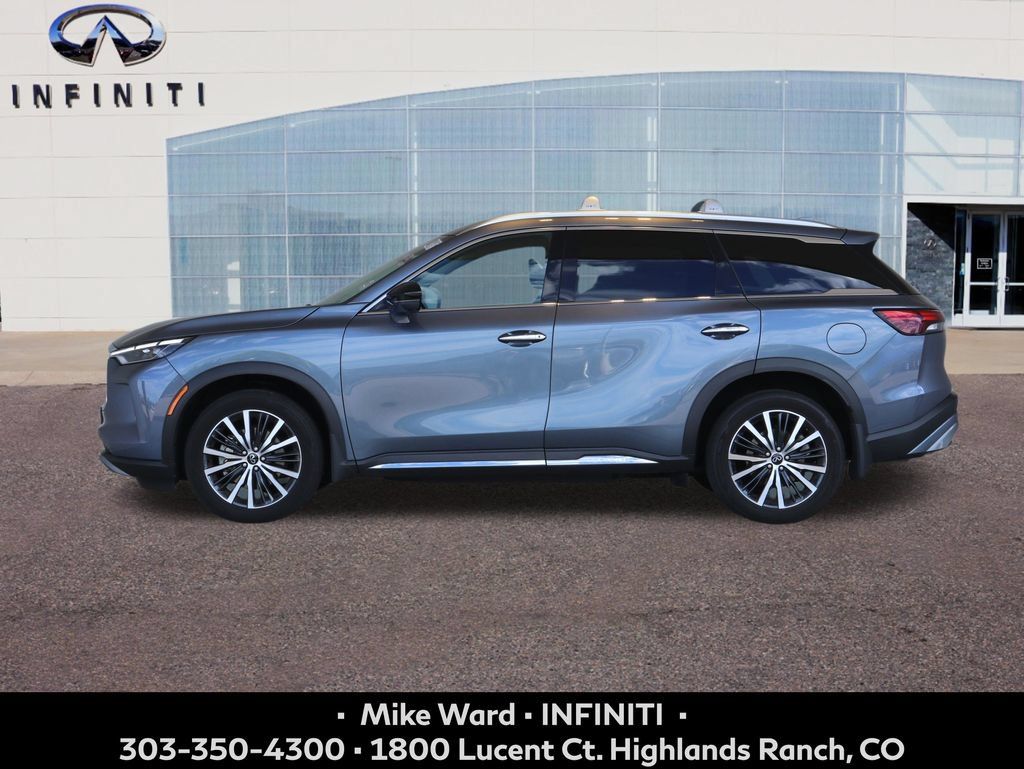 Used 2025 INFINITI QX60 Sensory w/ Vision Package AWD/4WD image 3