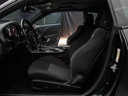 Used 2022 Dodge Challenger GT image 22