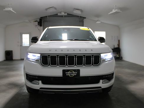 Used 2024 Jeep Wagoneer Series III image 57