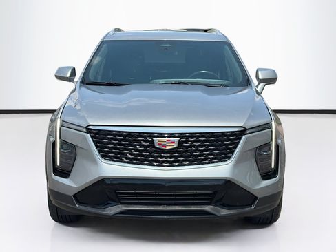 Certified 2025 Cadillac XT4 Premium Luxury FWD image 2