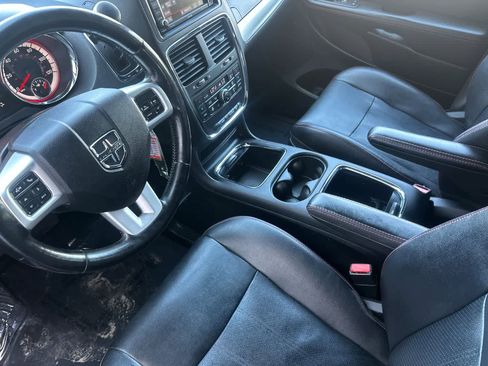 Used 2019 Dodge Grand Caravan GT FWD image 11