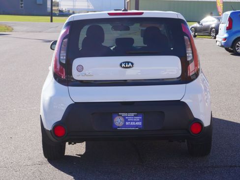 Used 2015 Kia Soul image 4