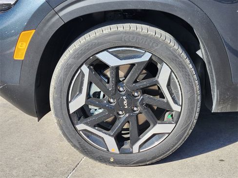 New 2026 Kia Seltos SX image 7