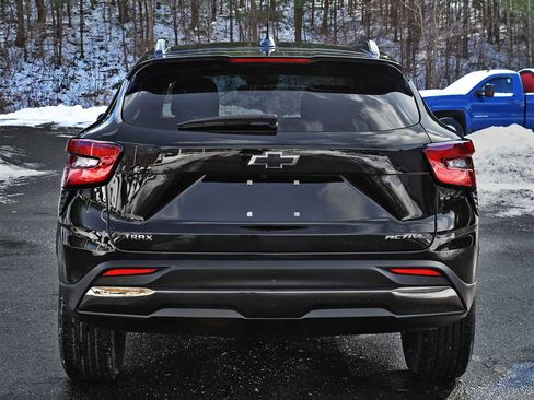 New 2026 Chevrolet Trax ACTIV w/ Sunroof Package image 7