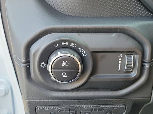 New 2026 Jeep Gladiator Rubicon image 12