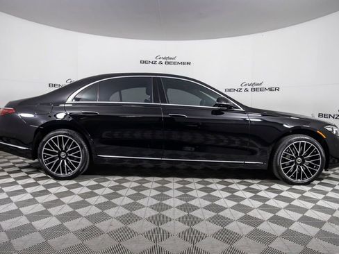 Used 2023 Mercedes-Benz S 580 4MATIC Sedan image 3