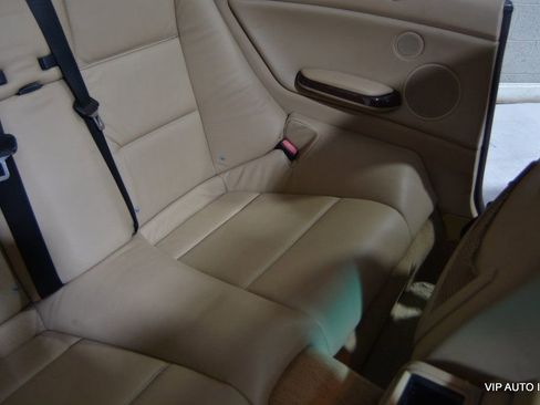 Used 2005 BMW 330Ci Convertible image 28