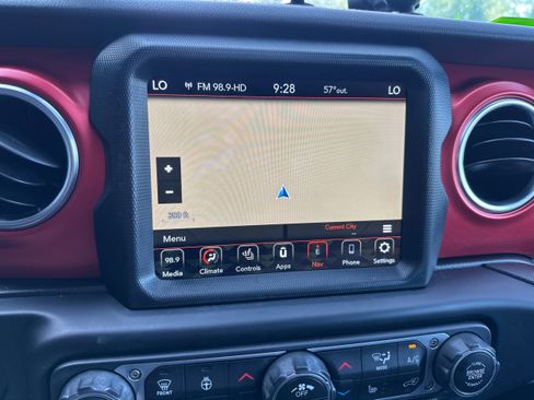 Used 2021 Jeep Gladiator Rubicon AWD/4WD image 28