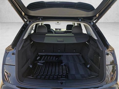 Certified 2025 Audi Q5 2.0T Premium Plus image 26