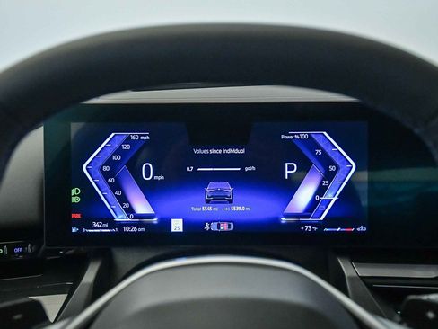 Used 2025 BMW 530i w/ Premium Package image 24