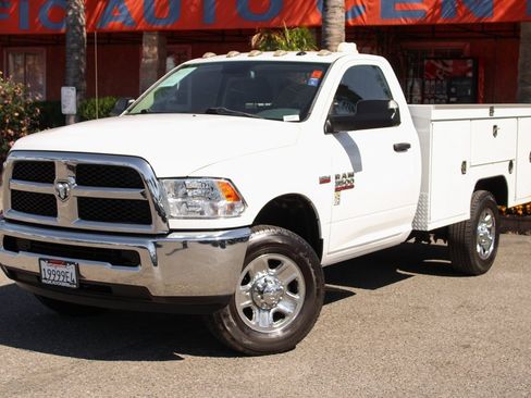 Used 2014 RAM 3500 Tradesman w/ Power & Remote Entry Group image 4
