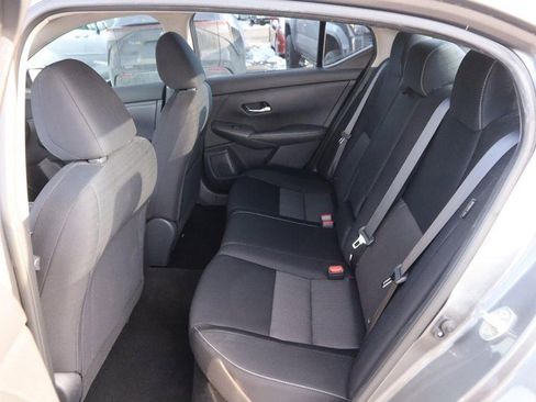 Used 2021 Nissan Sentra SV image 9