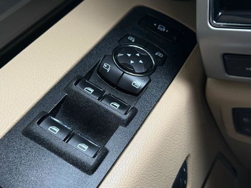 Used 2019 Ford F250 Lariat w/ Chrome Package image 20