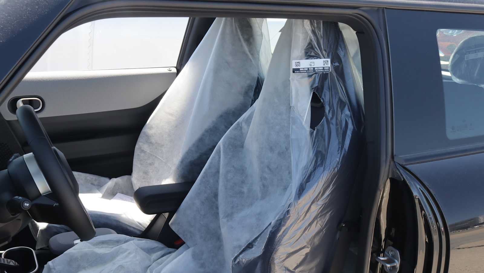 New 2026 MINI Cooper 2-Door Hardtop FWD image 4