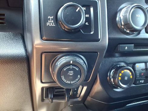 Used 2018 Ford F150 XLT w/ Equipment Group 302A Luxury AWD/4WD image 24