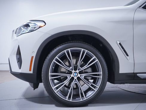 Used 2022 BMW X4 xDrive30i w/ Parking Assistance Package AWD/4WD image 2