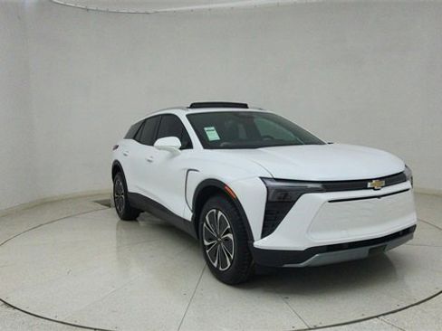 Used 2024 Chevrolet Blazer EV LT image 64