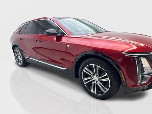 Used 2024 Cadillac Lyriq Luxury RWD image 12