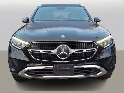 Used 2023 Mercedes-Benz GLC 300 4MATIC image 2