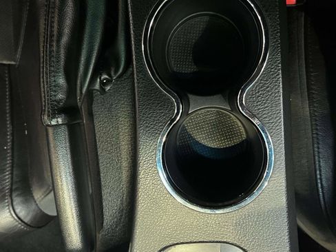 Used 2004 Ford Thunderbird image 29