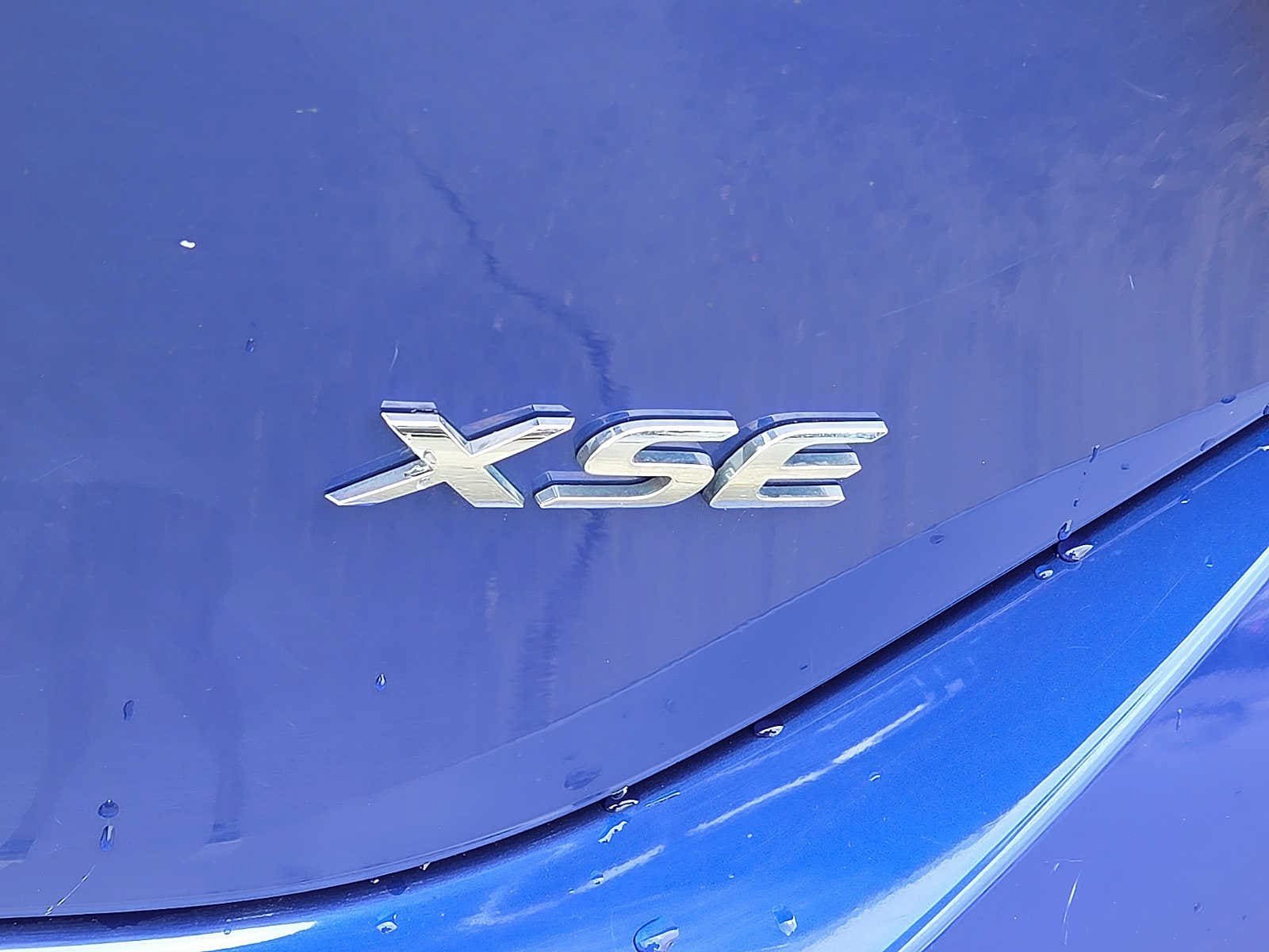 Used 2018 Toyota Corolla XSE FWD image 31