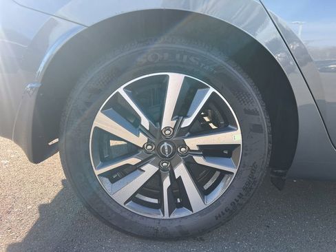 New 2025 Nissan Versa SV image 11