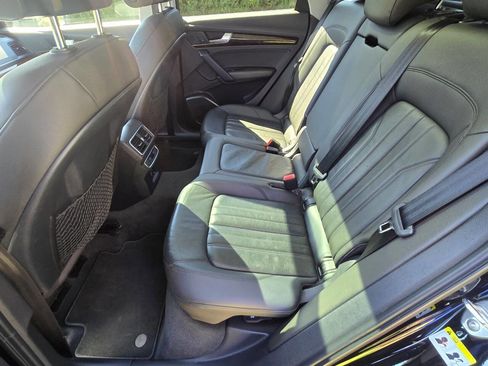 Used 2018 Audi Q5 2.0T Premium w/ Convenience Package image 8