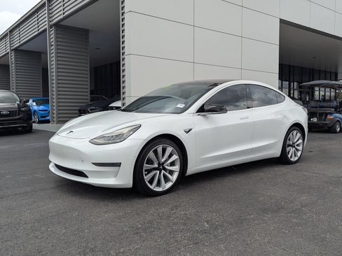 Used 2018 Tesla Model 3 Long Range AWD/4WD image 9
