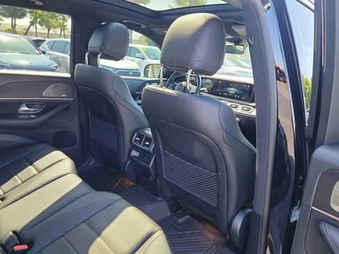 Used 2023 Mercedes-Benz GLE 350 w/ Premium Package image 11