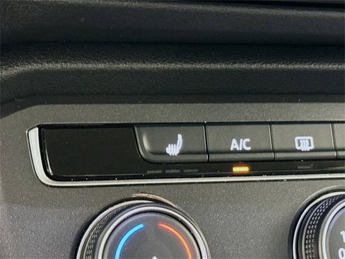 Used 2024 Volkswagen Tiguan S image 17