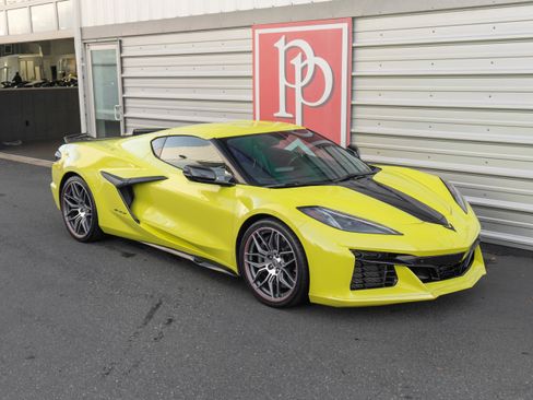 Used 2023 Chevrolet Corvette Z06 w/ Stealth Interior Trim Package image 51