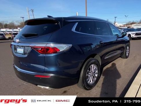 Certified 2023 Buick Enclave Essence image 9