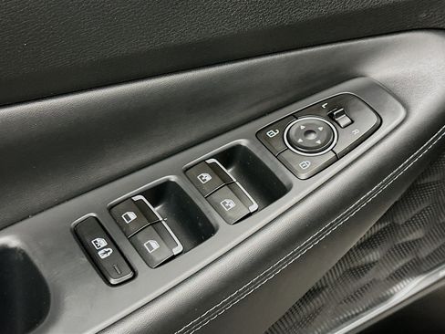 Used 2023 Hyundai Santa Fe SEL Premium image 15