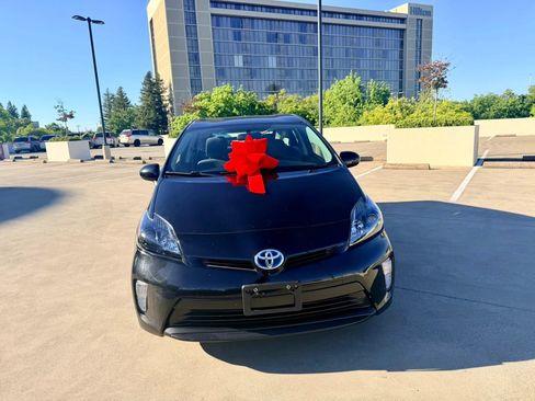 Used 2013 Toyota Prius Two FWD image 7