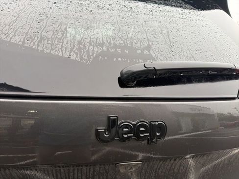 Used 2015 Jeep Cherokee Latitude w/ Comfort/Convenience Group image 10