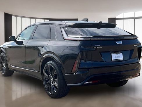 New 2026 Cadillac Lyriq Signature Sport w/ Nappa Leather Package AWD/4WD image 3
