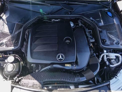 Used 2021 Mercedes-Benz C 300 Sedan image 27