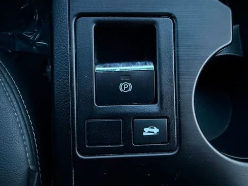 Used 2015 Subaru Legacy 3.6R Limited image 9