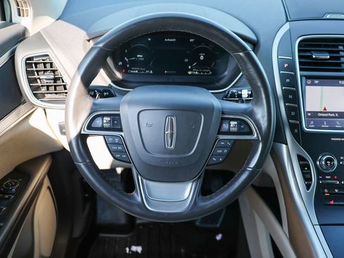 Used 2020 Lincoln Nautilus Premier w/ Equipment Group 101A AWD/4WD image 9
