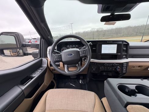 New 2026 Ford F250 XLT w/ 360-Degree Camera Package image 32