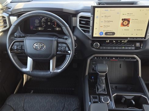 Used 2024 Toyota Tundra Limited image 29