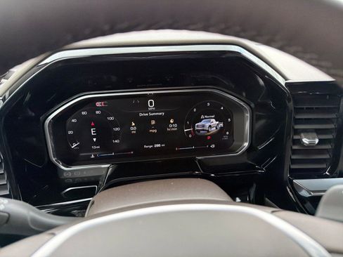New 2026 GMC Sierra 1500 SLT AWD/4WD image 18