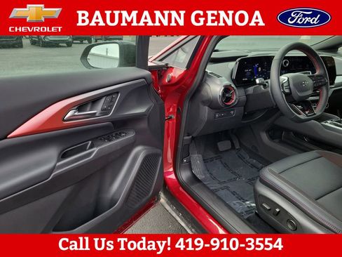 Used 2025 Chevrolet Equinox EV RS w/ Convenience Package II FWD image 2